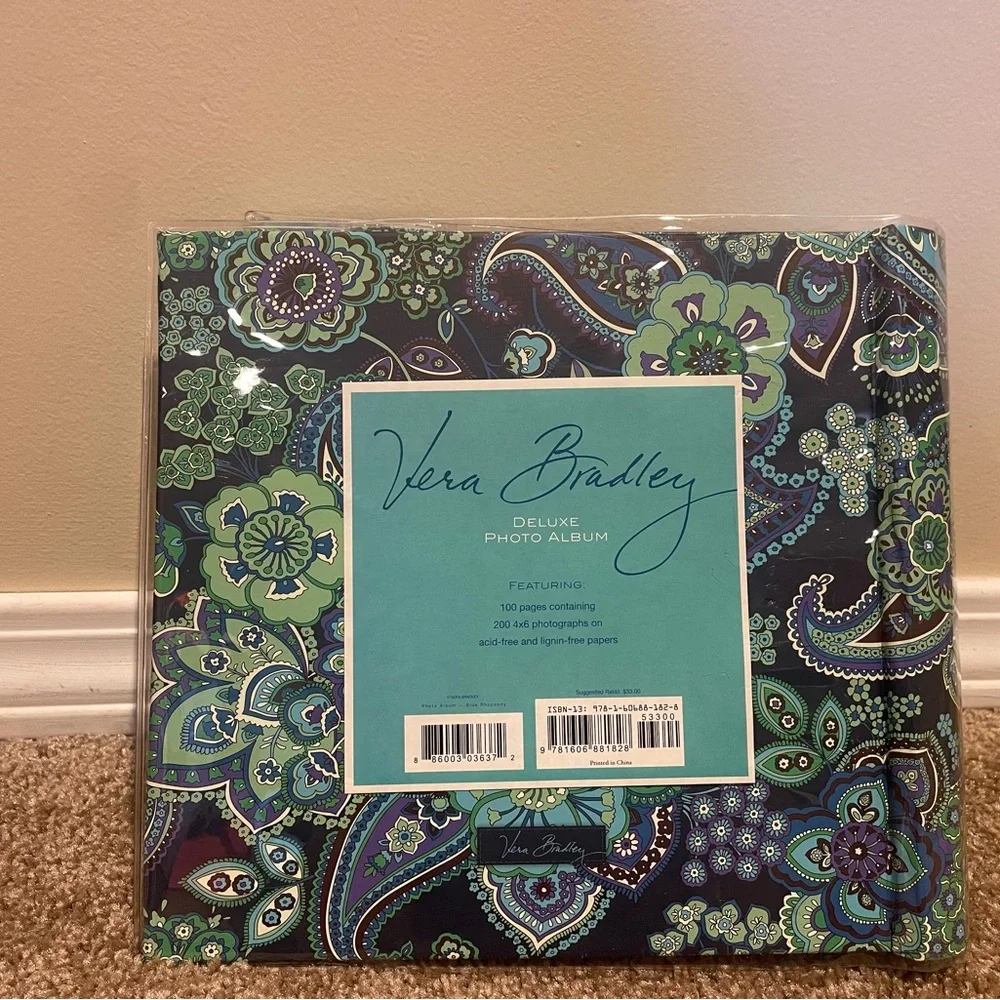 Vera Bradley Deluxe Photo Album in Blue Rhapsody - Picture 3 of 3